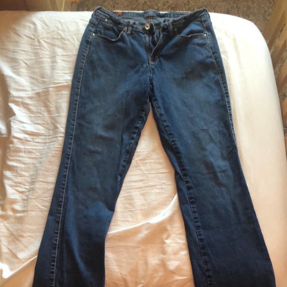 Aura Jeans - Picture 2 of 12